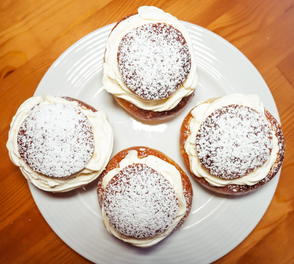 Norwgian fastelavn buns