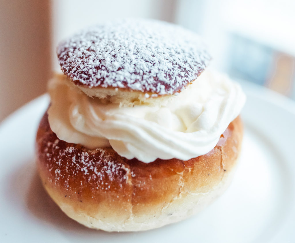 Norwegian fastelanv bun