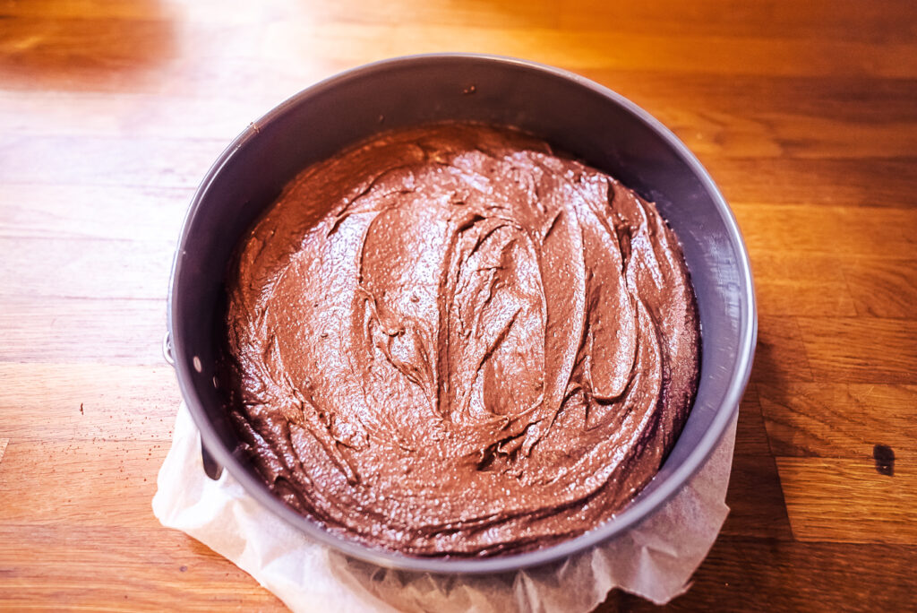 kladdkaka batter in cake form