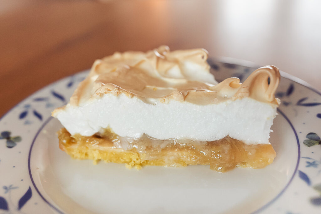 rhubarb meringue pie