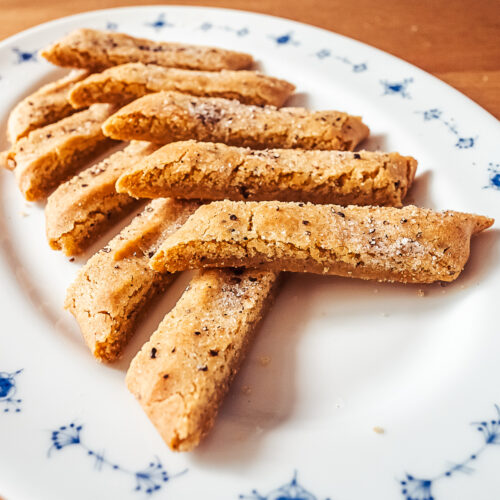 Swedish cardamom cookies