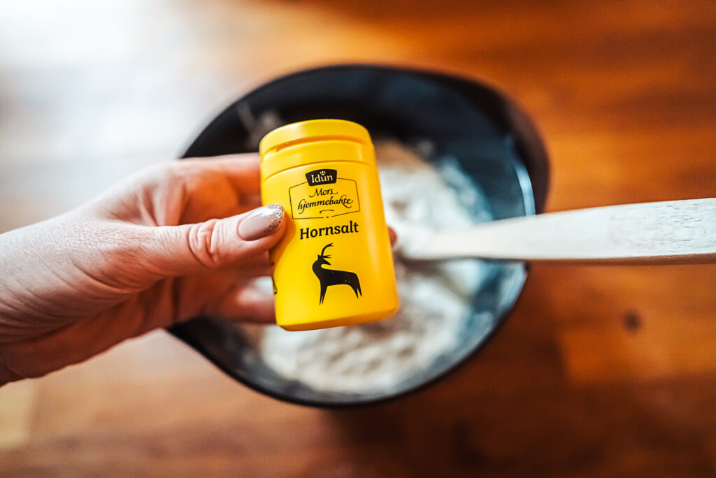 using hornsalt to make kakemenn