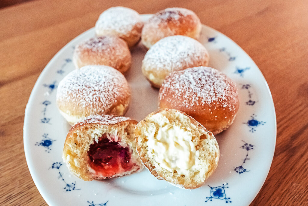Norwegian solboller (berliner) doughnuts
