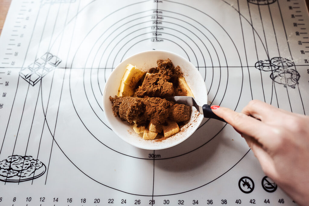 cinnamon sugar butter filling for cinnamon rolls