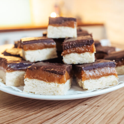 Norwegian brown cheese caramel squares on a plate