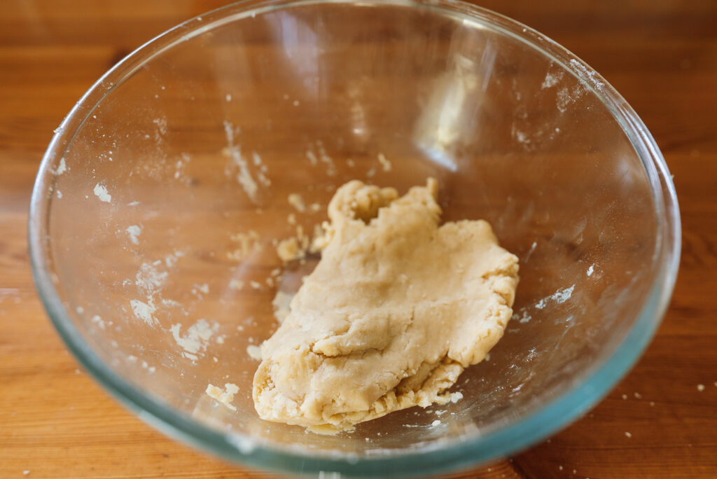 rhubarb pie crust dough