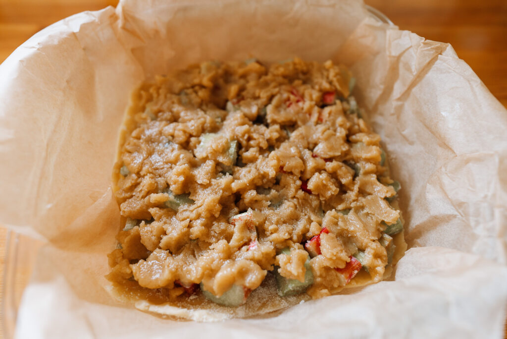 Norwegian rhubarb pie before baking